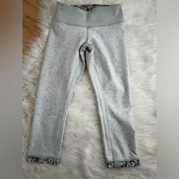 Lululemon cropped leggings - Picture 10 of 13